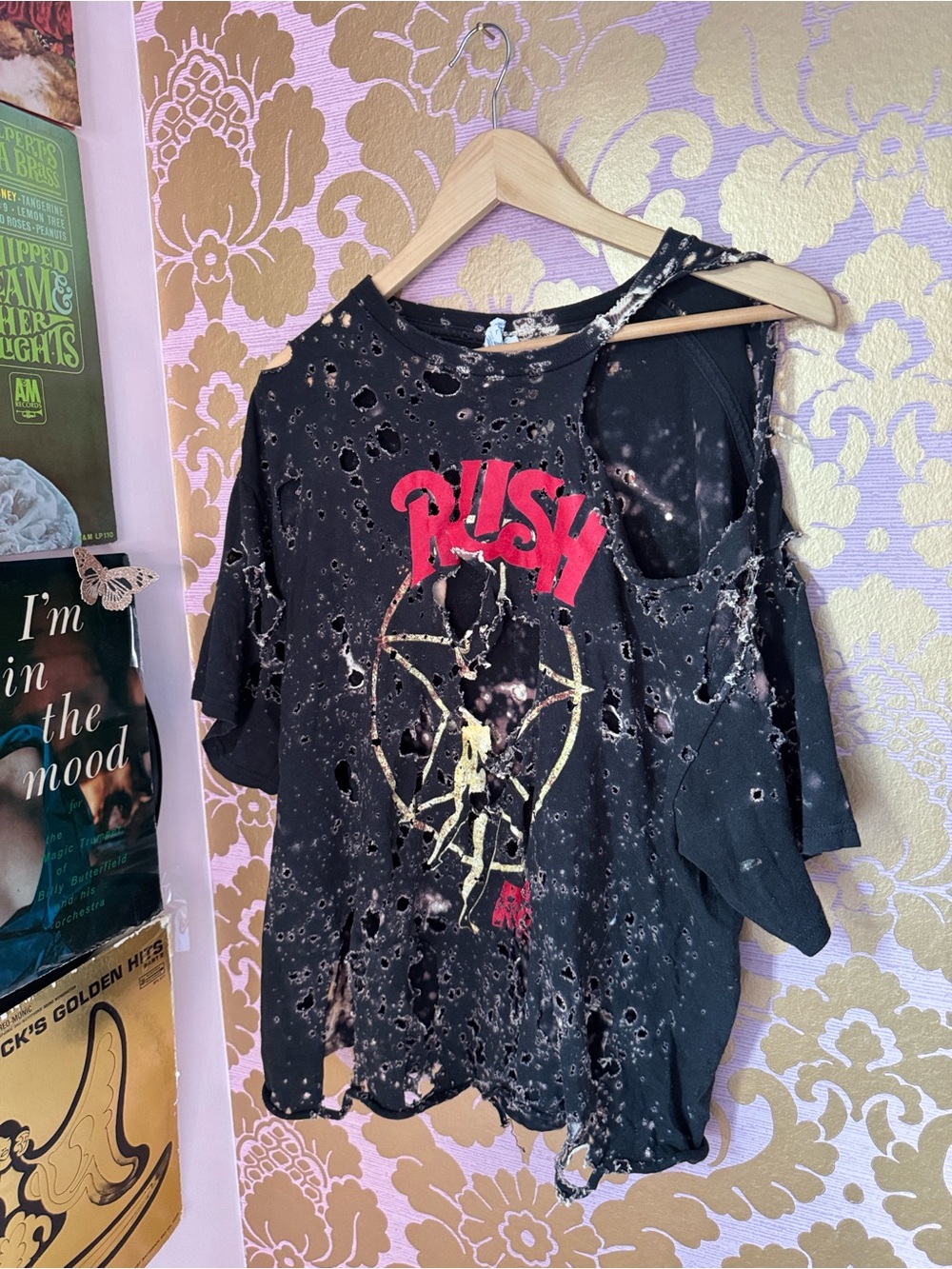 Rush- vintage distressed and bleach died size XL 100% cotton